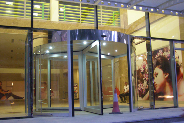 Jale Plaza Bakü